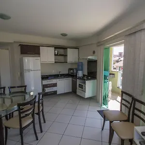 Res Calliandra Apto 102 Apartamento